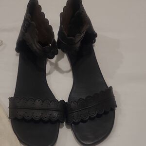 Women’s Black Scalloped Ankle-Strap Sandals GUC Elf Handmade 10 Black